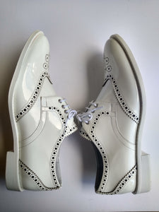 Ladies 11 Gents 10 US | 9 UK | 43 EU White Derby shoes (SAMP2)