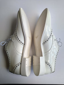 Ladies 11 Gents 10 US | 9 UK | 43 EU White Derby shoes (SAMP2)