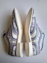 Ladies 11 Gents 10 US | 9 UK | 43 EU Qinghua Porcelain Blue and White Patent Brogue Shoes (SAMP4)