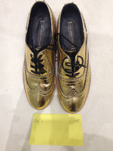 Ladies 5.5 Gents 4 US | 3 UK | 35/36 EU gold/mirror (sample sale) A8